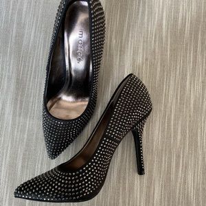 Beautiful studded pumps